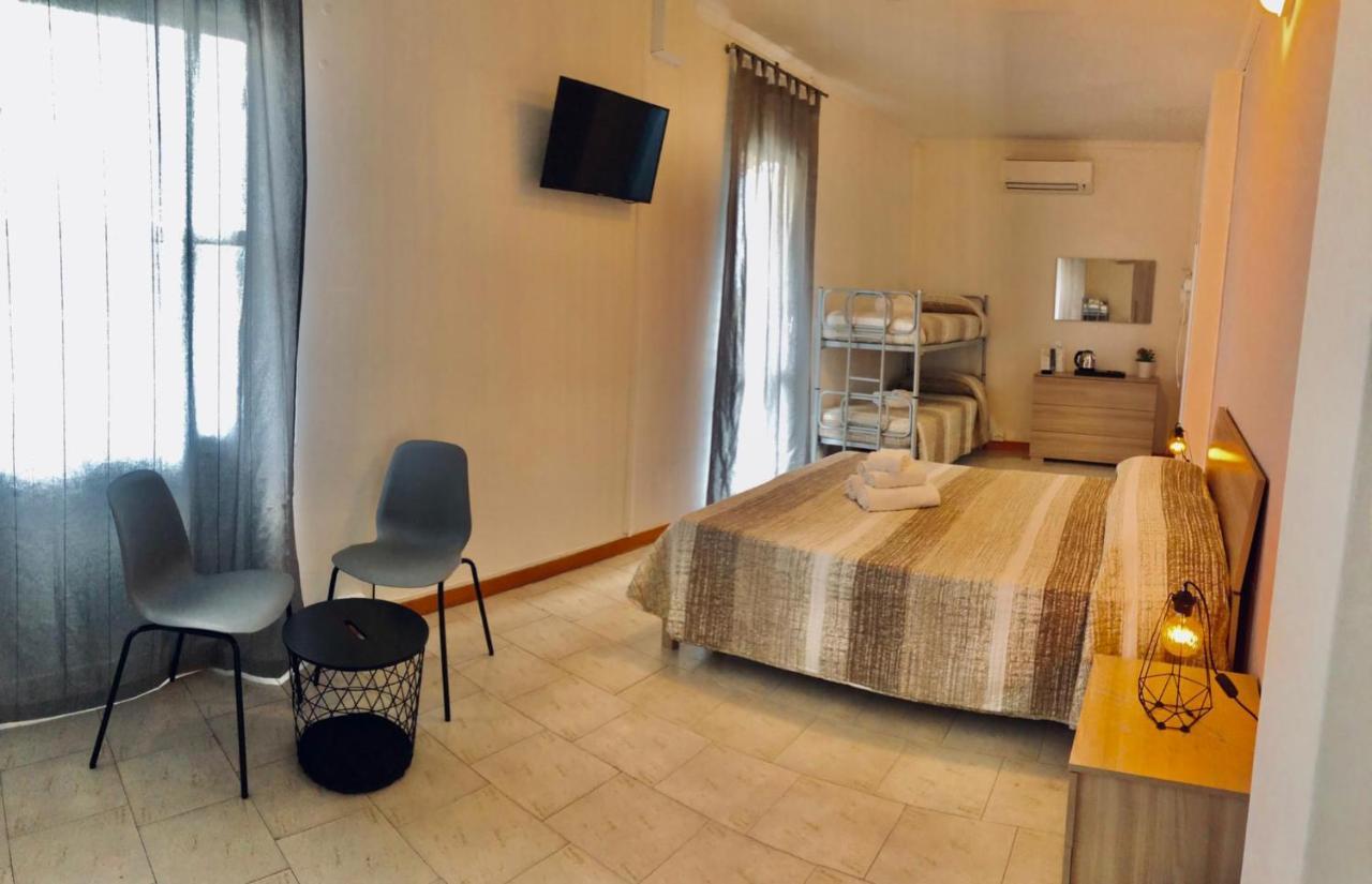 Hotel Mara Ріміні Екстер'єр фото