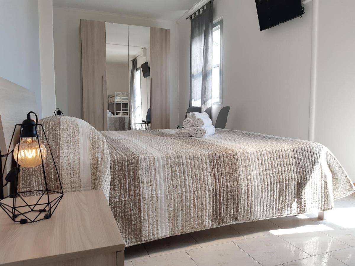 Hotel Mara Ріміні Екстер'єр фото