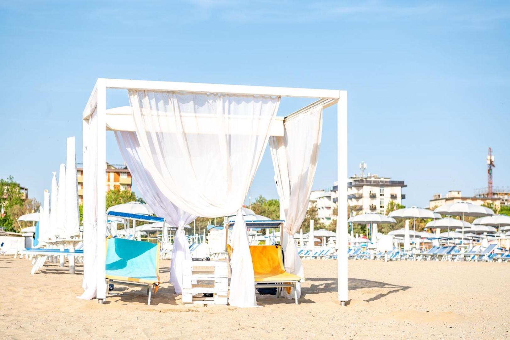 Hotel Mara Ріміні Екстер'єр фото