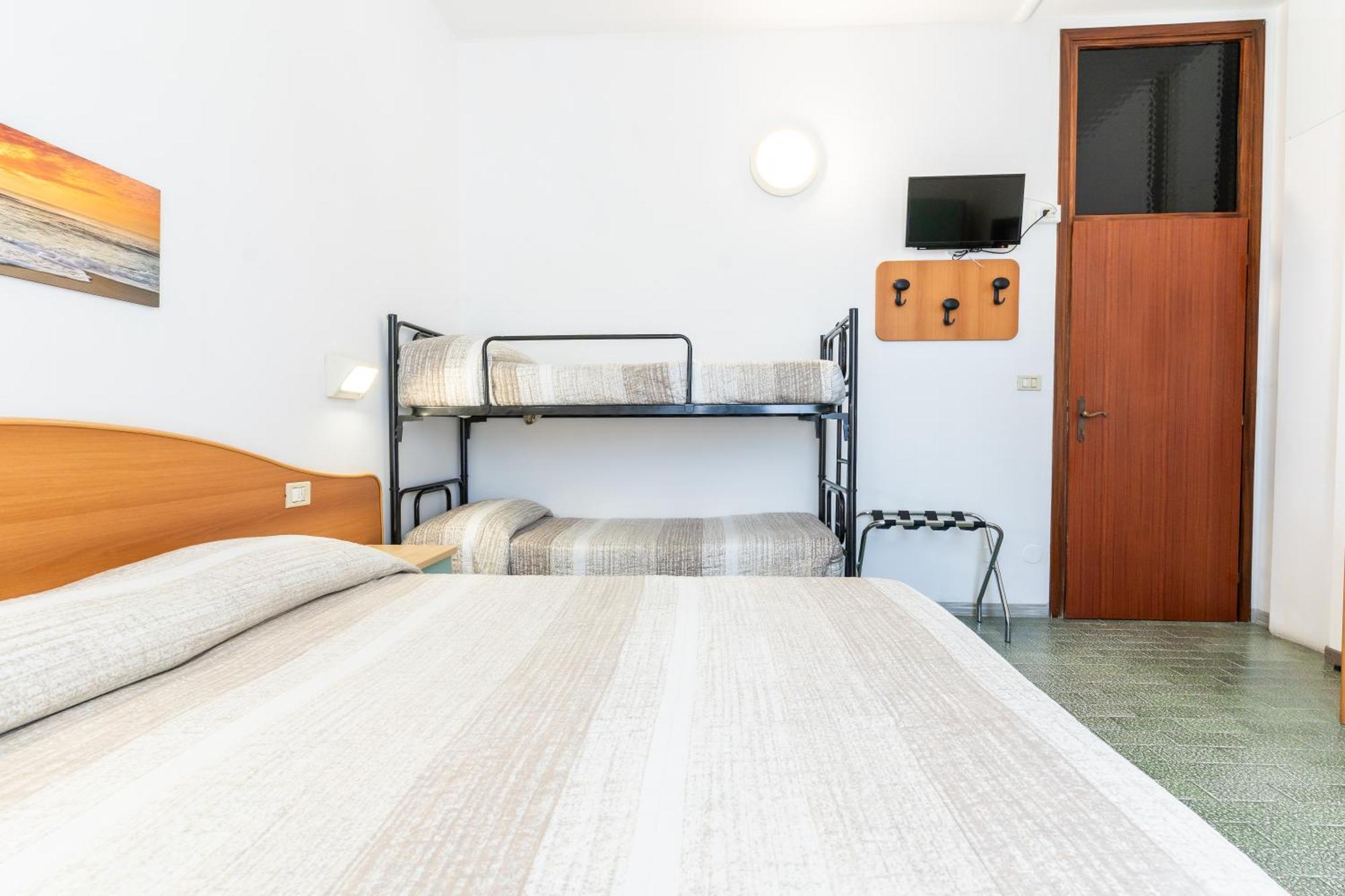 Hotel Mara Ріміні Екстер'єр фото